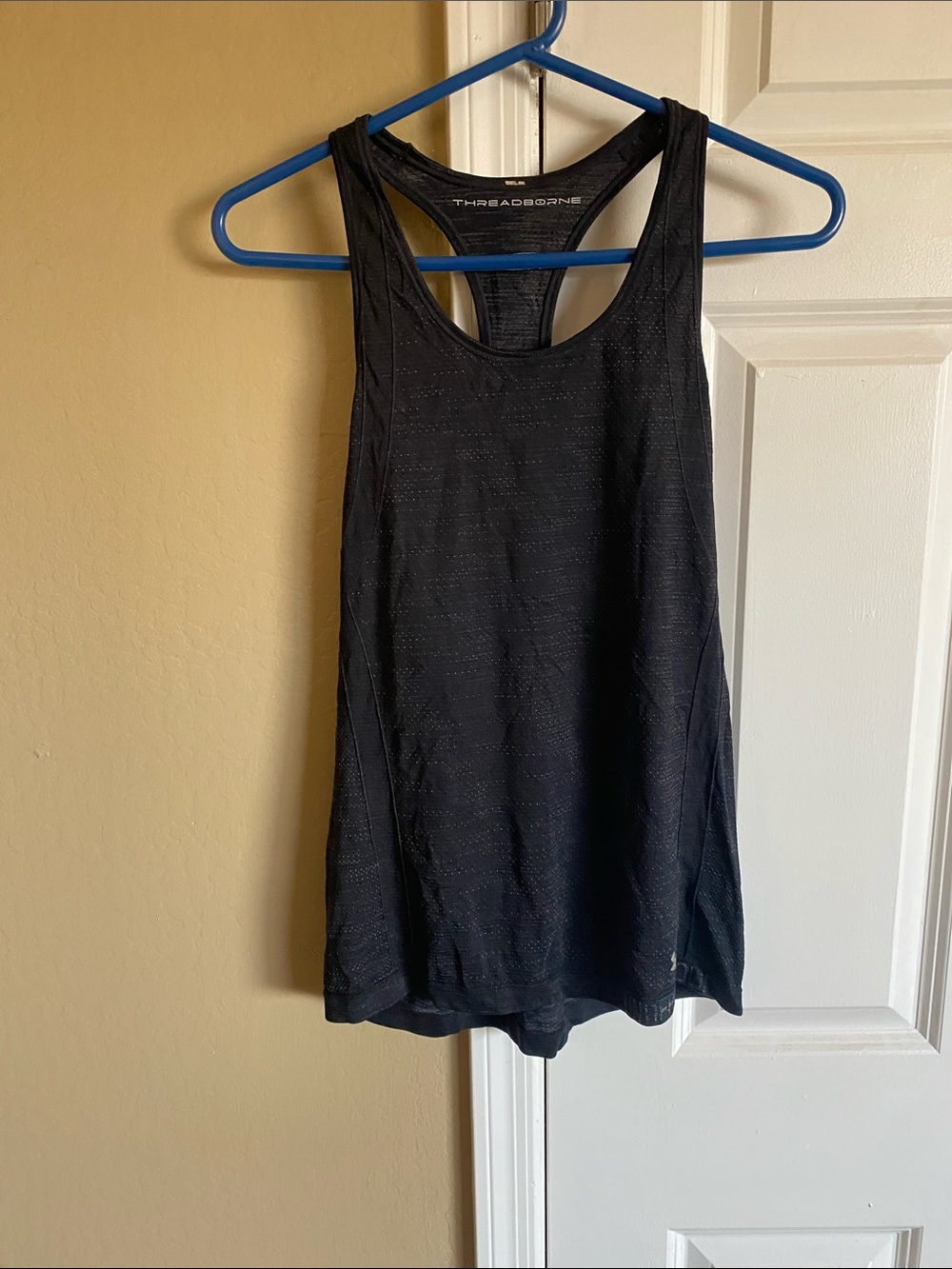 Under Armour Racerback Workout Tank Top Bundle Blue & Black Size Medium Approx